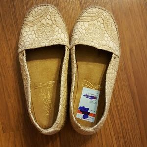 New Aerosoles Stitch N Turn Lace Solitude Shoes